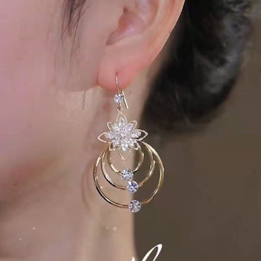 Women's Elegant Fashion Zircon Geometric Earrings - Zentrova - Alternative View Women's Elegant Fashion Zircon Geometric Earrings - Zentrova - Alternative View