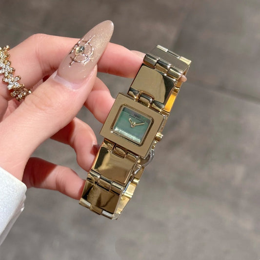 Small Square Watch Light Luxury Niche Fashionable Minimalis For Women - Zentrova Small Square Watch Light Luxury Niche Fashionable Minimalis For Women - Zentrova