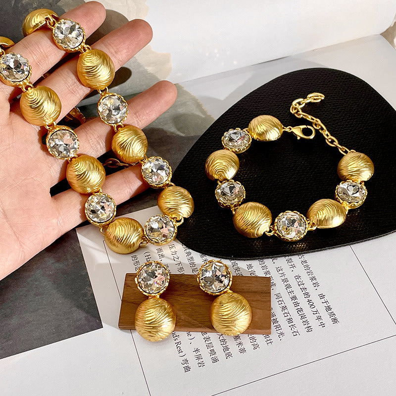 Women's Light Luxury Elegant Gold Necklace Middle-ancient Clavicle Chain - Zentrova Women's Light Luxury Elegant Gold Necklace Middle-ancient Clavicle Chain - Zentrova