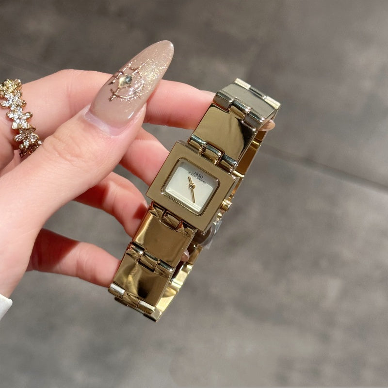Small Square Watch Light Luxury Niche Fashionable Minimalis For Women - Zentrova Small Square Watch Light Luxury Niche Fashionable Minimalis For Women - Zentrova