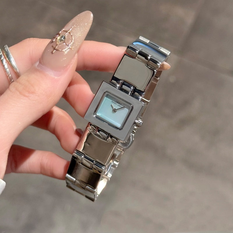Small Square Watch Light Luxury Niche Fashionable Minimalis For Women - Zentrova Small Square Watch Light Luxury Niche Fashionable Minimalis For Women - Zentrova
