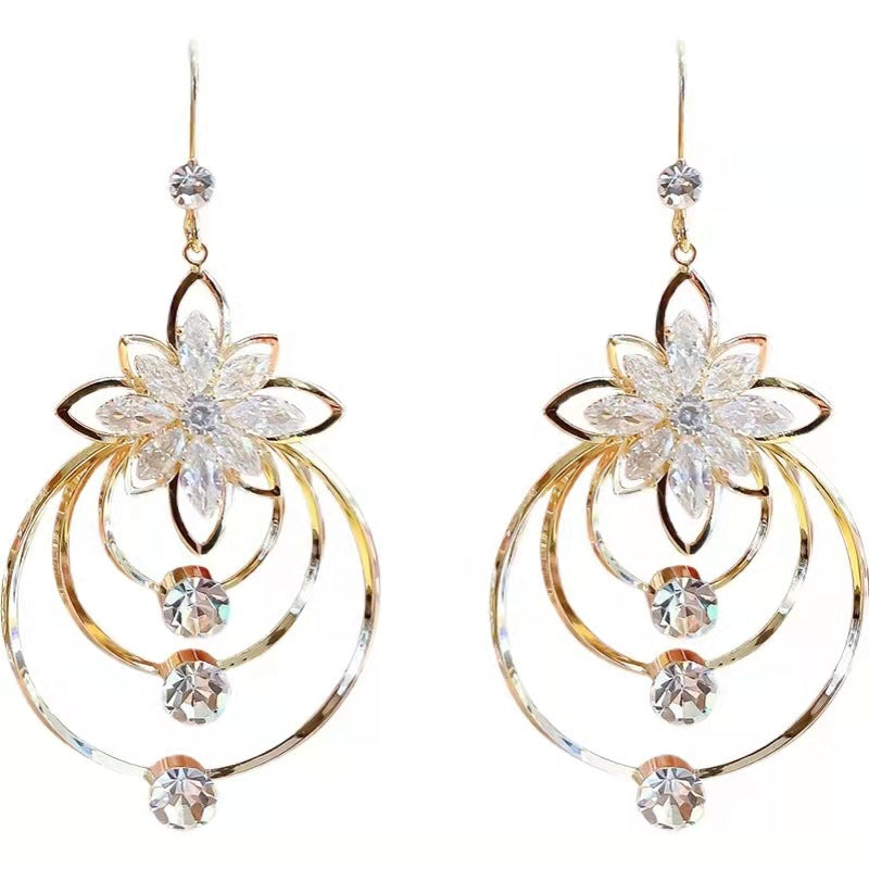 Women's Elegant Fashion Zircon Geometric Earrings - Zentrova