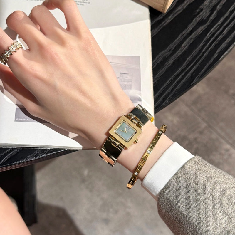 Small Square Watch Light Luxury Niche Fashionable Minimalis For Women - Zentrova