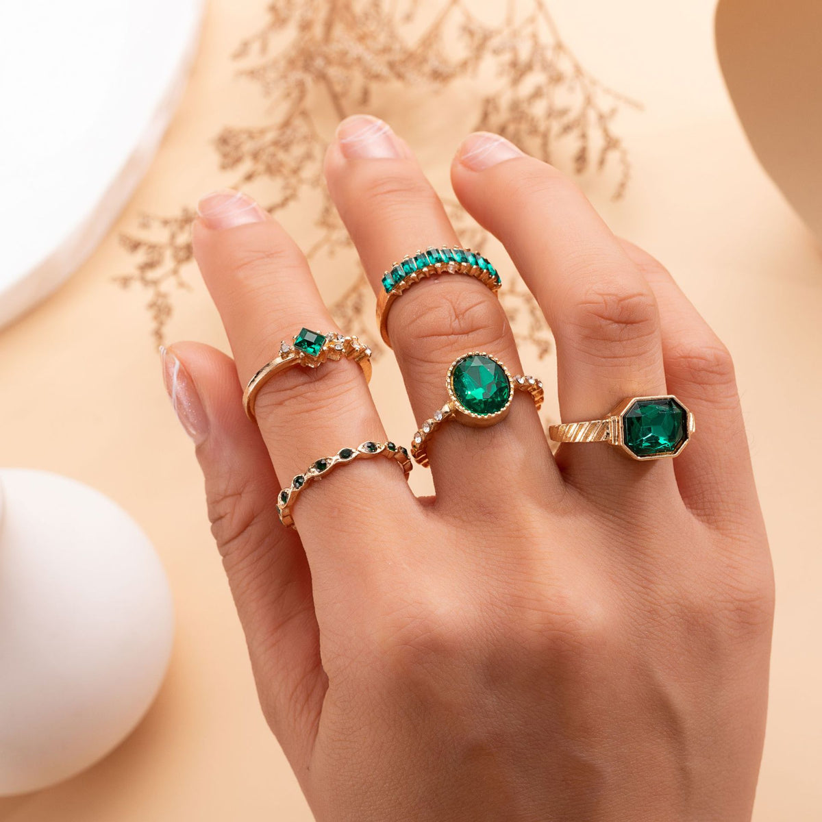 Geometric Diamond-studded Ring In The Same Style As A Green Emerald - Zentrova