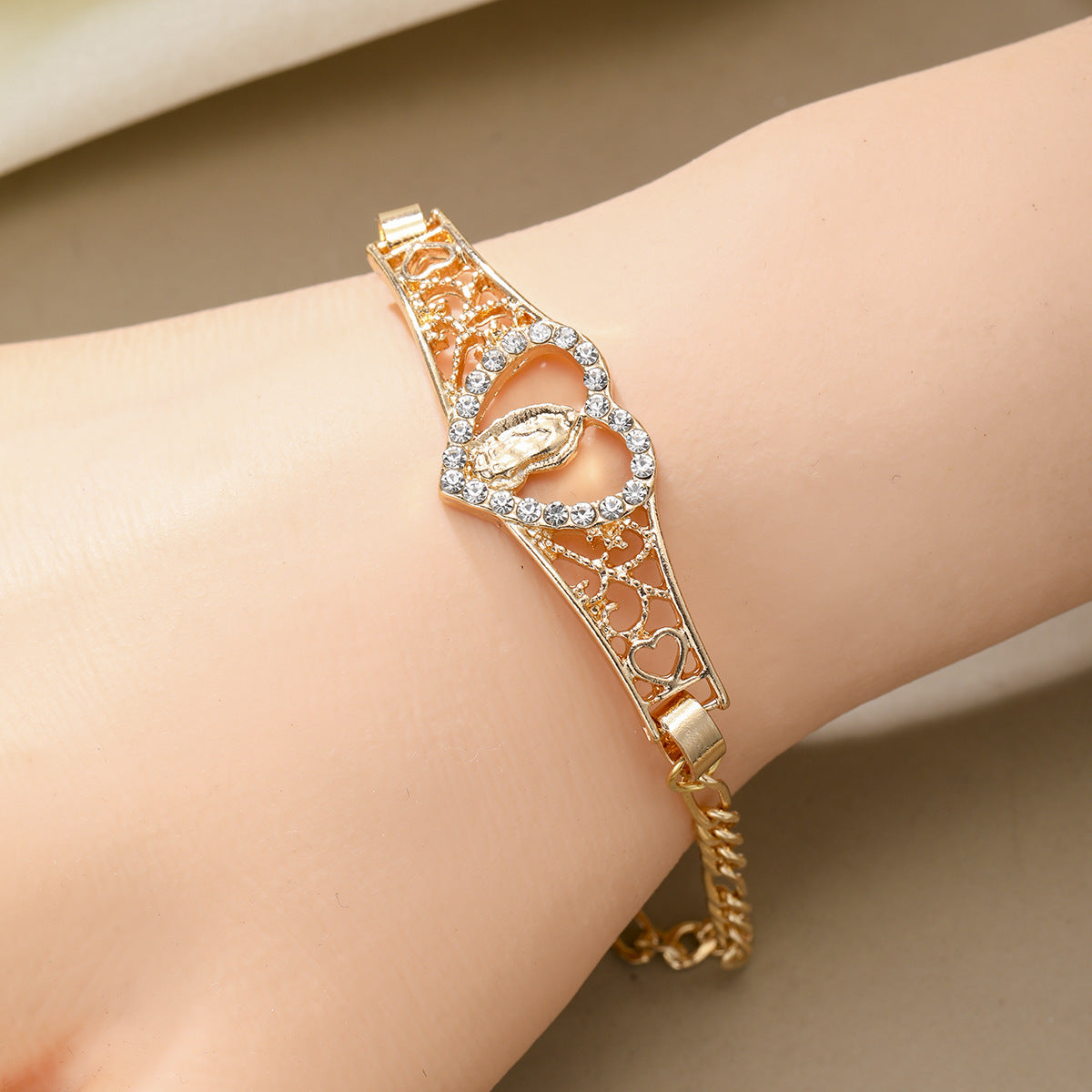 Womens Loving Mother Mary Prayer Bracelet - Zentrova