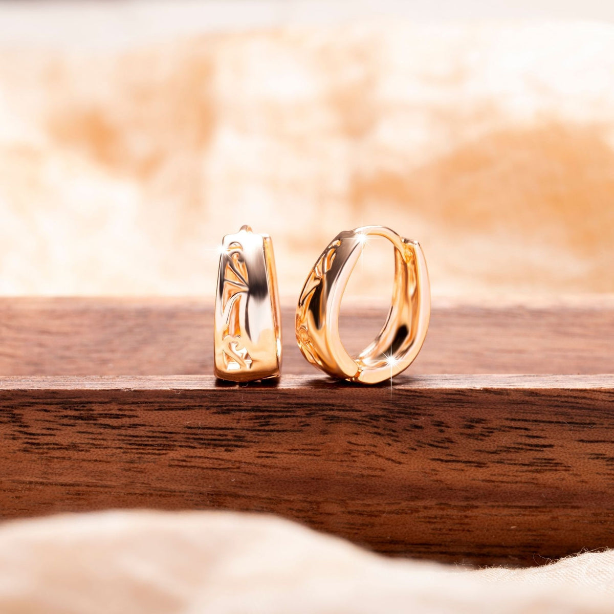 Personalized Simple Hollow Carved Women's Earrings - Zentrova