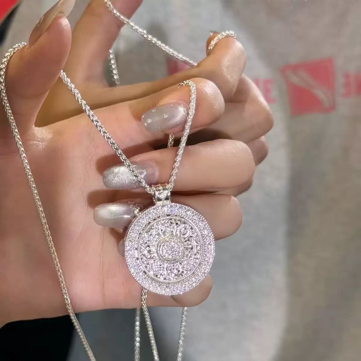 Eight Treasures Compass Rotating Necklace - Zentrova